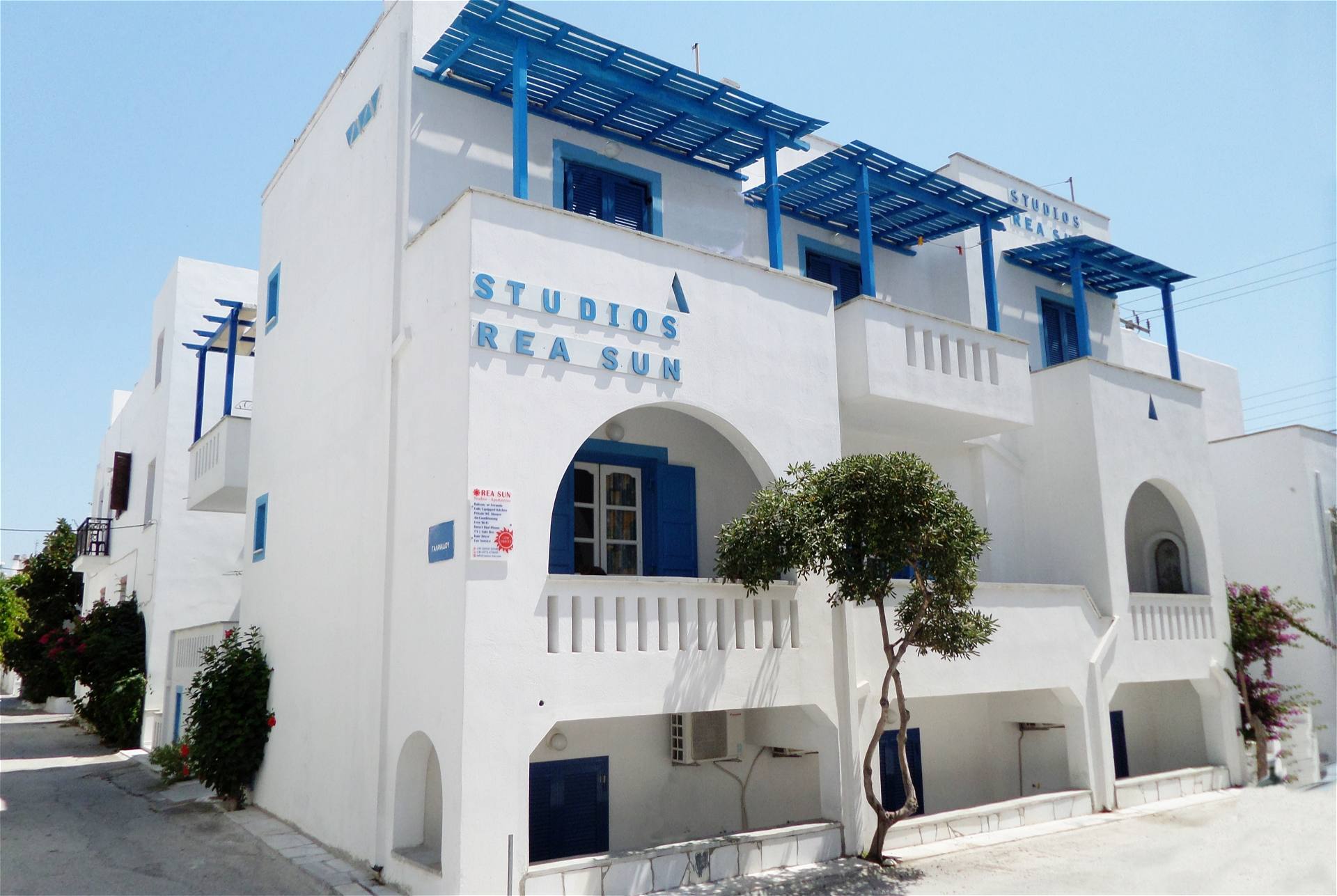 Naxos Hotel Rea